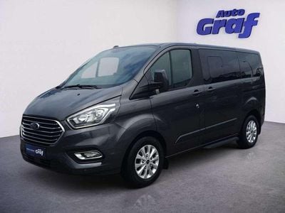 Grau Gebraucht 2019 Ford Tourneo Trend Van / Kleinbus | € 31.500 (Fairer Preis)