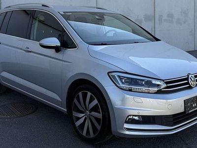 Silber Gebraucht 2018 VW Touran Highline Van / Kleinbus | € 19.690 (Fairer Preis)