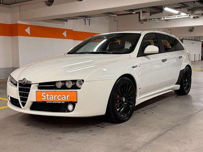 Weiß Gebraucht 2011 Alfa Romeo 159 Kombi | € 6.990