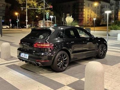 Porsche Macan S