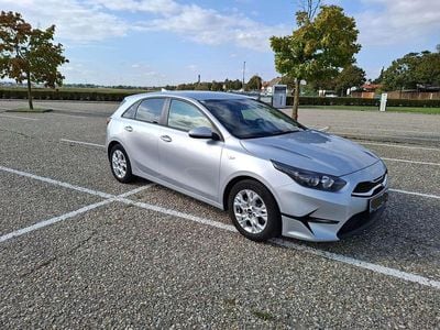 Silber Gebraucht 2022 Kia Ceed Kleinwagen | € 14.490 (Fairer Preis)