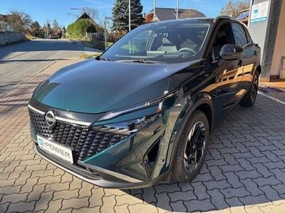 Grün Neu 2025 Nissan Qashqai N-Connecta SUV | € 39.690 (Etwas zu teuer)