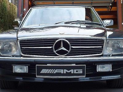 Schwarz Gebraucht 1987 Mercedes SL300 Cabrio | € 48.000
