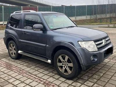 Blau Gebraucht 2010 Mitsubishi Pajero Intense SUV | € 27.500