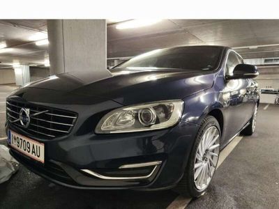 gebraucht Volvo V60 D6 Plug-In-Hybrid AWD Geartronic Summum