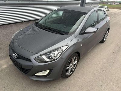 Gebraucht Hyundai i30 90 PS (66 kW) 2012 Grau Limousine
