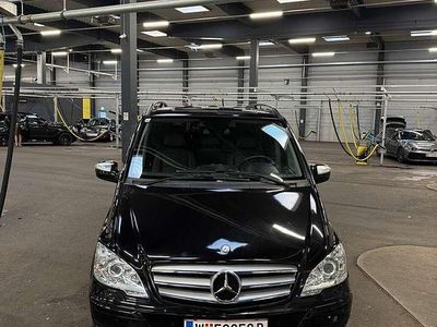 Schwarz Gebraucht 2014 Mercedes Viano Van / Kleinbus | € 21.499