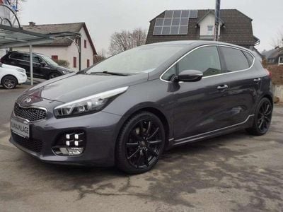 Grau Gebraucht 2017 Kia Ceed GT-Line Kleinwagen | € 11.750 (Teuer)