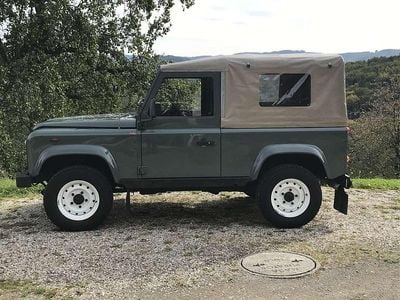 Grün Gebraucht 2006 Land Rover Defender Kombi | € 52.000