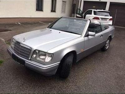 Gebraucht 1996 Mercedes E200 Cabrio | € 15.900