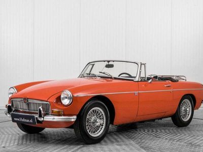 Orange Gebraucht 1974 MG B Cabrio | € 22.900