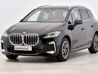 Gebraucht BMW 230e Active Tourer M Sport 327 PS (240 kW) 2023 Saphirschwarz Van / Kleinbus