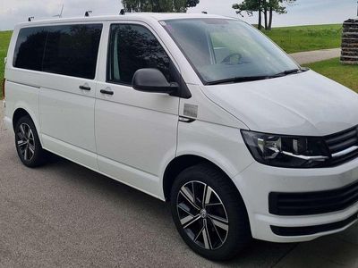 Weiß Gebraucht 2016 VW Transporter Van | € 29.500
