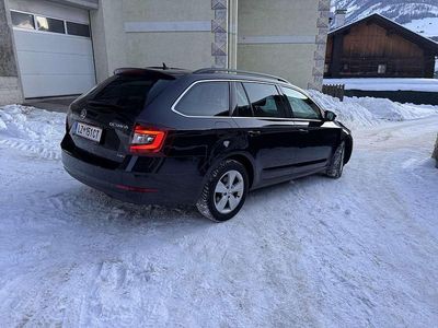 Schwarz Gebraucht 2019 Skoda Octavia Style Kombi | € 19.700 (Teuer)