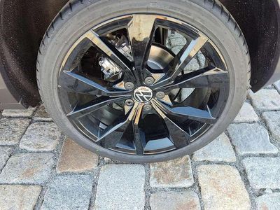 Rot Neu 2025 VW T-Roc IQ Drive SUV | € 40.378 (Teuer)