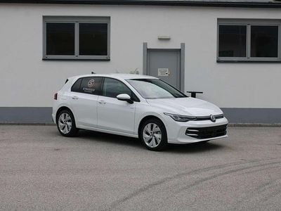 Weiß Neu 2025 VW Golf VIII Limousine | € 27.490 (Fairer Preis)