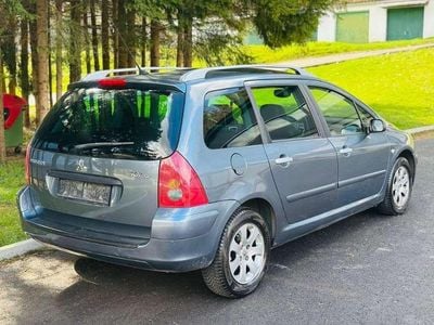 Grau Gebraucht 2005 Peugeot 307 Premium Kombi | € 3.200 (Fairer Preis)