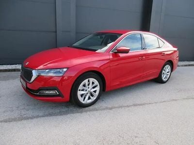 Mittelrot metallic Gebraucht 2022 Skoda Octavia Style | € 19.990 (Guter Preis)