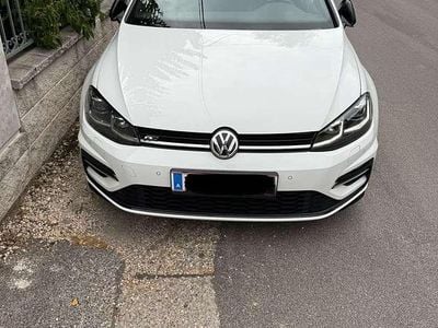 Gebraucht 2017 VW Golf VII Highline Limousine | € 19.000