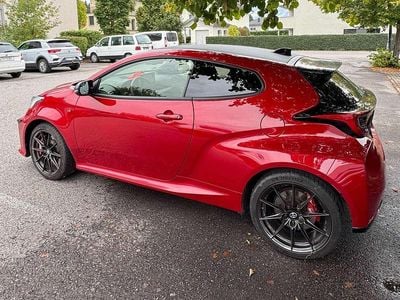 Rot Gebraucht 2023 Toyota Yaris Coupé | € 44.000 (Fairer Preis)