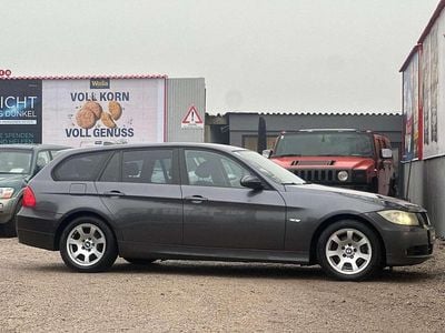 Grau Gebraucht 2006 BMW 318 Kombi | € 1.990