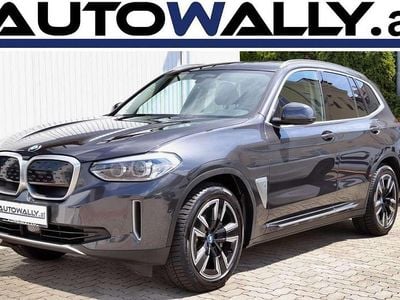 Grau Gebraucht 2021 BMW iX3 SUV | € 31.890 (Fairer Preis)