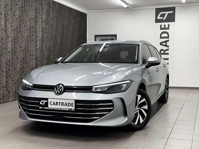 Silber Gebraucht 2024 VW Passat Business Kombi | € 33.990 (Teuer)