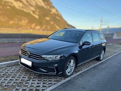 Grau Gebraucht 2020 VW Passat GTE Kombi | € 21.790 (Guter Preis)
