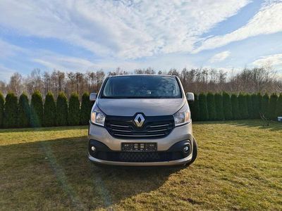 Gebraucht Renault Trafic 125 PS (91 kW) 2017 Bronze Van / Kleinbus