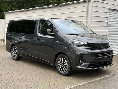 Grau Neu 2025 Peugeot Traveller Premium Van | € 61.443 (Etwas zu teuer)