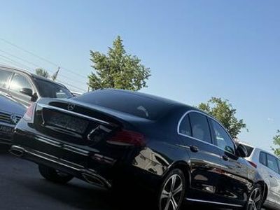 Mercedes E200