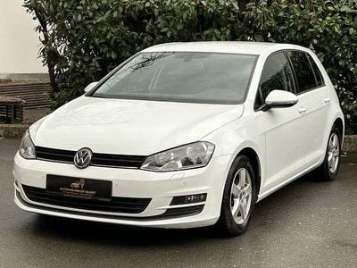 Gebraucht VW Golf VII LOUNGE 86 PS (63 kW) 2015 Weiß Limousine