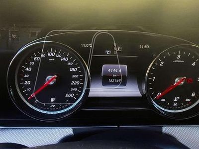 Gebraucht Mercedes E220 Avantgarde 194 PS (142 kW) 2017 Limousine
