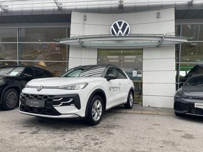 Neu VW T-Roc Life 115 PS (84 kW) 2026 Weiss  normal SUV