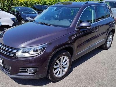 Gebraucht VW Tiguan LOUNGE 140 PS (102 kW) 2015 Grau SUV