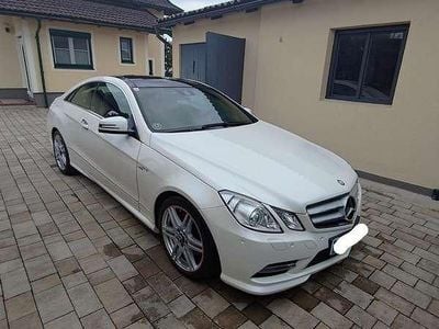 Gebraucht Mercedes E200 AMG 184 PS (135 kW) 2012 Coupé