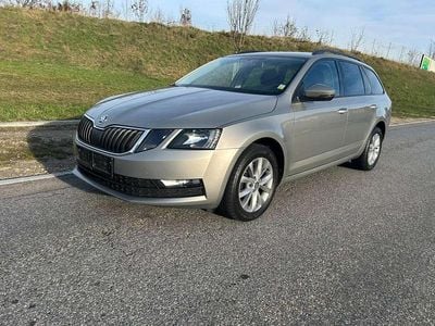 Grau Gebraucht 2019 Skoda Octavia Ambition Kombi | € 14.990 (Guter Preis)