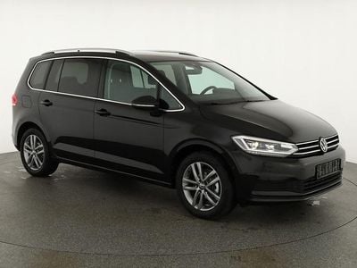 Schwarz Neu 2025 VW Touran Comfortline Van / Kleinbus | € 45.968 (Etwas zu teuer)