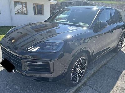 Gebraucht Porsche Cayenne 305 PS (224 kW) 2024 SUV