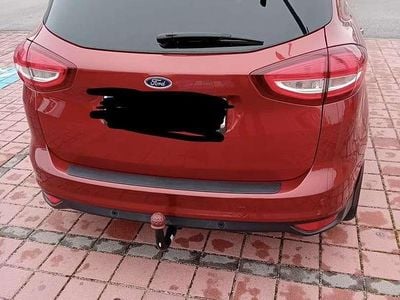 Rot Gebraucht 2017 Ford C-MAX Titanium Van / Kleinbus | € 12.000 (Guter Preis)