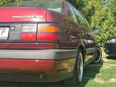 Rot Gebraucht 1992 VW Passat Limousine | € 4.500