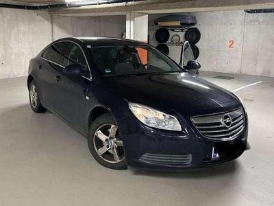 Gebraucht Opel Insignia Edition 131 PS (96 kW) 2012 Violett Limousine
