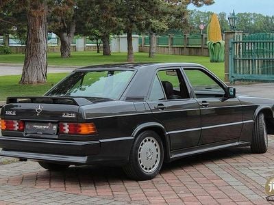 Schwarz Gebraucht 1985 Mercedes 190 Limousine | € 43.900