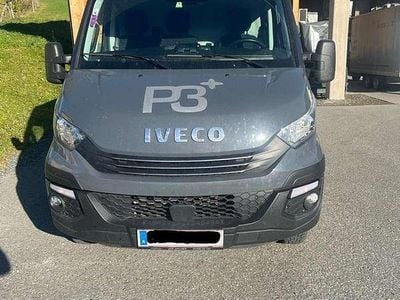 Grau Gebraucht 2019 Iveco Daily Van | € 29.400