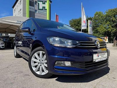Blau Gebraucht 2016 VW Touran Comfortline Van / Kleinbus | € 16.999 (Etwas zu teuer)