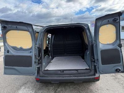 Gebraucht Renault Kangoo 50 kW (69 PS) 2024 Grau Van / Kleinbus