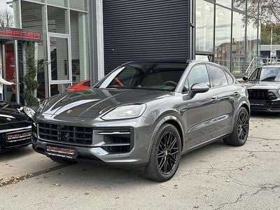 Grau Gebraucht 2024 Porsche Cayenne Coupe Coupé | € 105.990