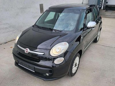 Schwarz Gebraucht 2018 Fiat 500L Van / Kleinbus | € 9.490