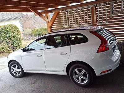 gebraucht Volvo XC60 D4 AWD Geartronic Momentum