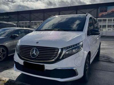 gebraucht Mercedes EQV300 AVANTGARDE GARANTIE TOP Zustand